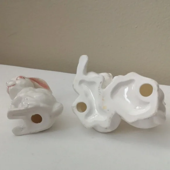White Ceramic Bunny Figurines Set Of Two With Red / Pink (Creepy?) Eyes Vintage - Picture 4 of 5